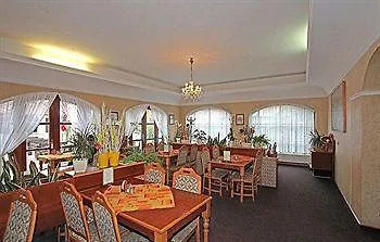 Hotel Napoleon Austerlitz Отель 3*