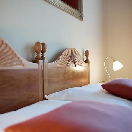Отель Hotel Napoleon Austerlitz 3*